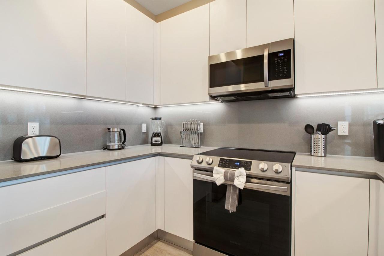 Modern Townhouse Near Disney With Heated Pool オーランド エクステリア 写真