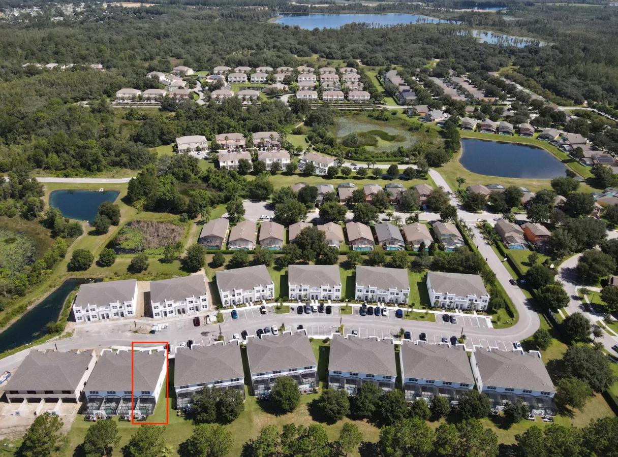 Modern Townhouse Near Disney With Heated Pool オーランド エクステリア 写真